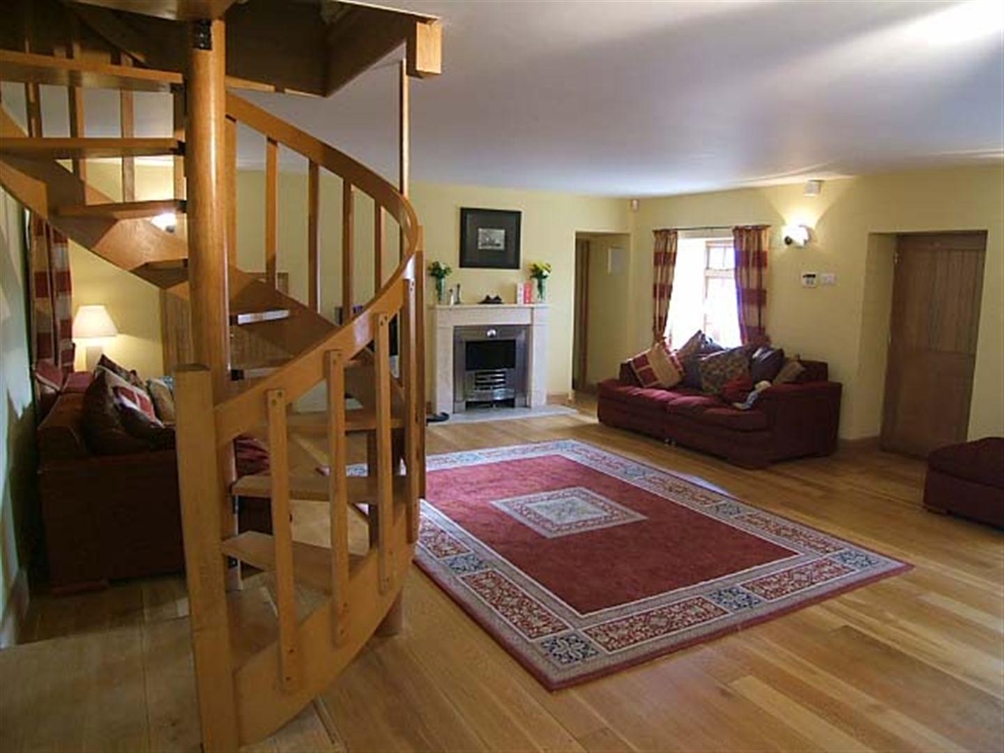 ANOTHER ROOM ASPECT
